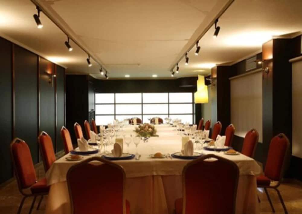 Hotel Ciudad De Vigo Konforlar fotoğraf